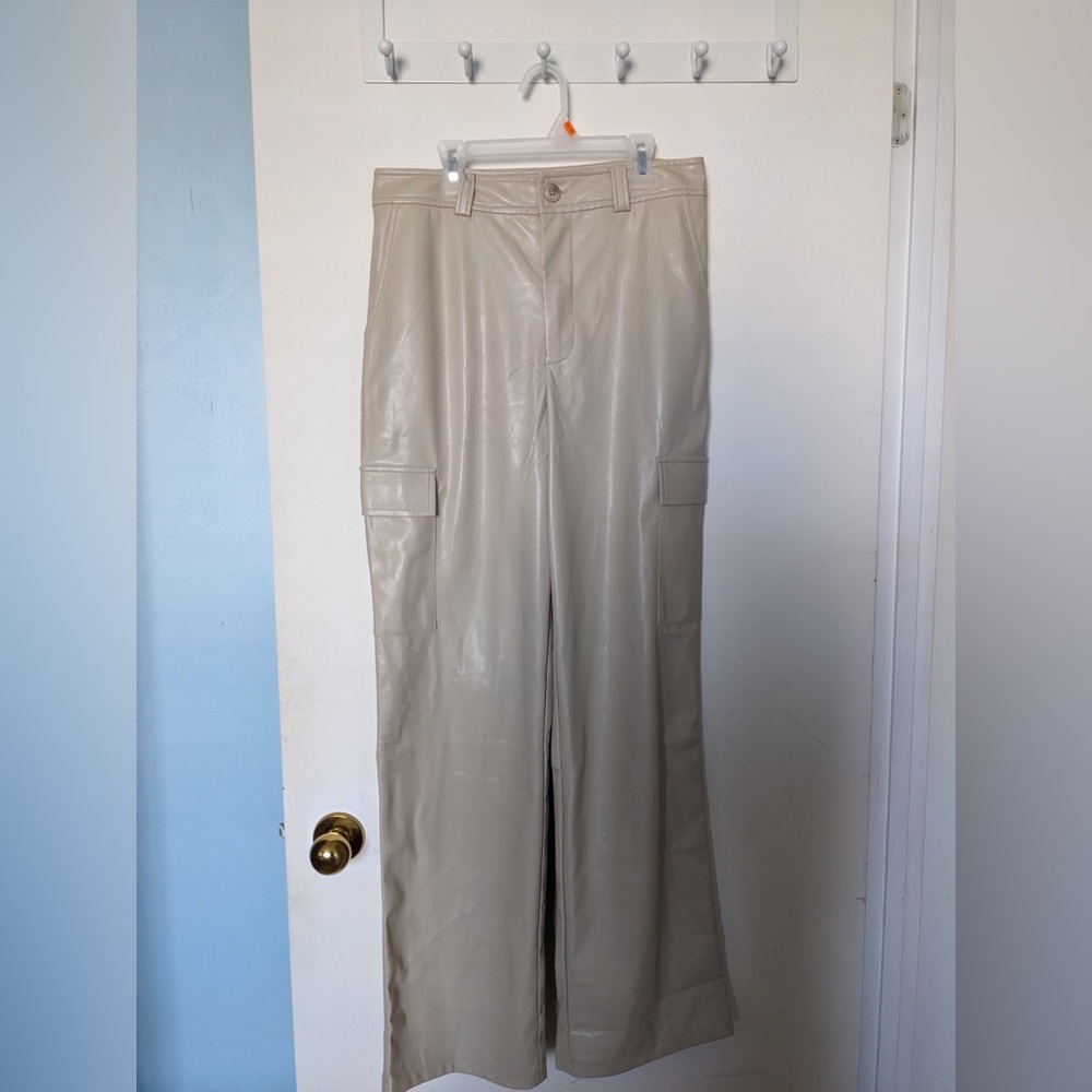Le Grenier Cream Wide-Leg Cargo Pants size 10